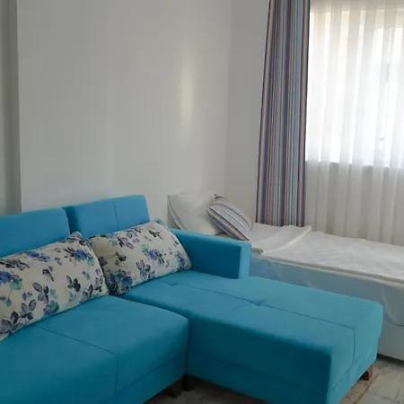 Voswos Garage Aparthotel